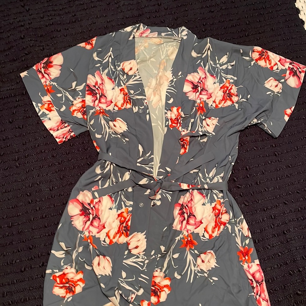 Floral dress / kimono